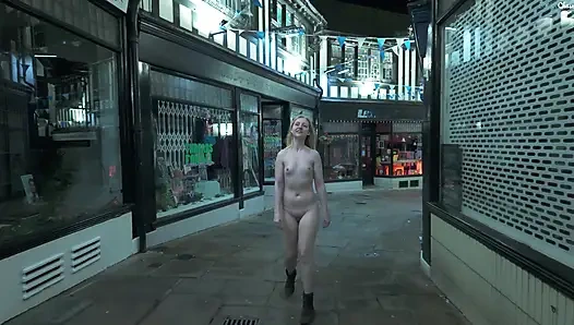 Public Places Nude: Ipswich Town Centre, England