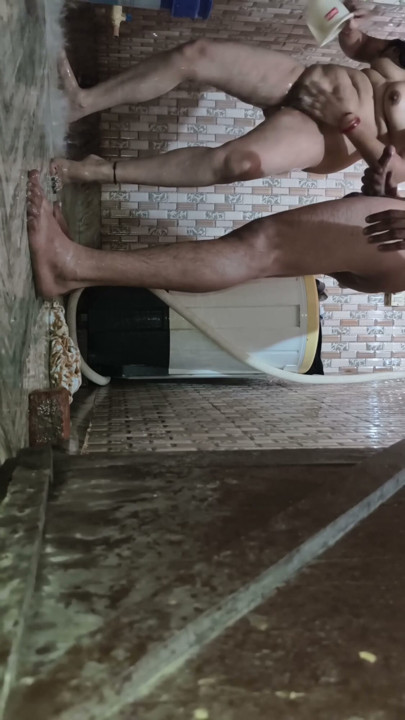 Bhabhi ko nahate me choda | Đoạn 2