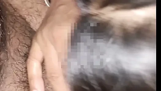 Mene meri soteli bahan ko pel diya