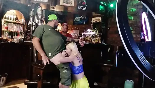 Blow job queen