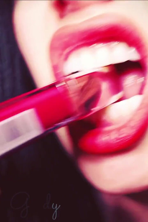 Grow your addiction to my big red lips! I know you are in lust with my hot mouth!