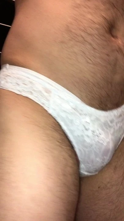 Pissing through white lace ... Pt.2