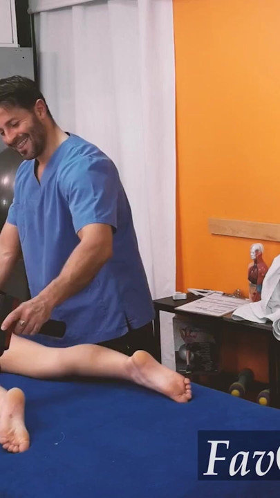 Horny masseur fucks the tight virgin pussy of sexy schoolgirl | Clip 1
