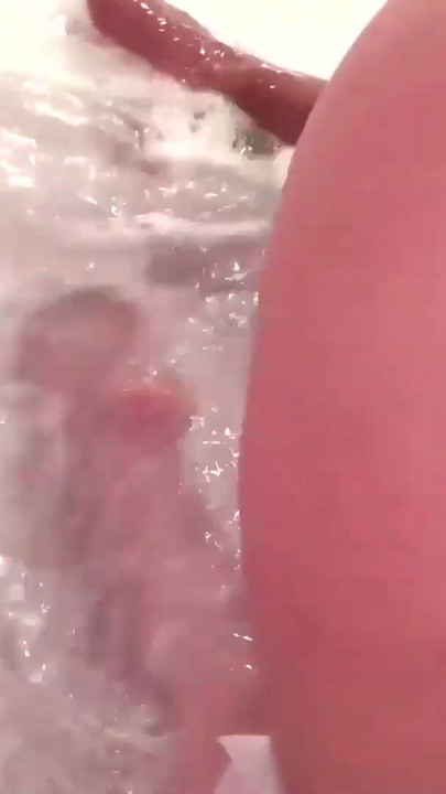 Cumshot in the Whirlpool | Clip 1