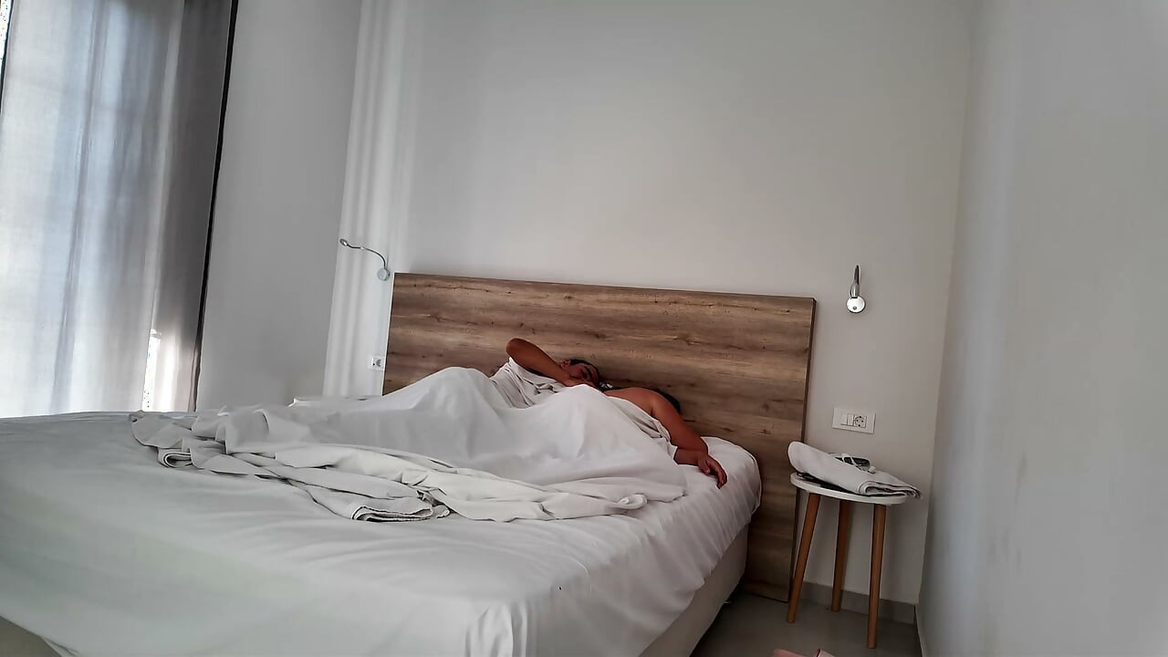 Sharing a Hotel Room with My Sexy Stepmom Is a Risky Endeavor