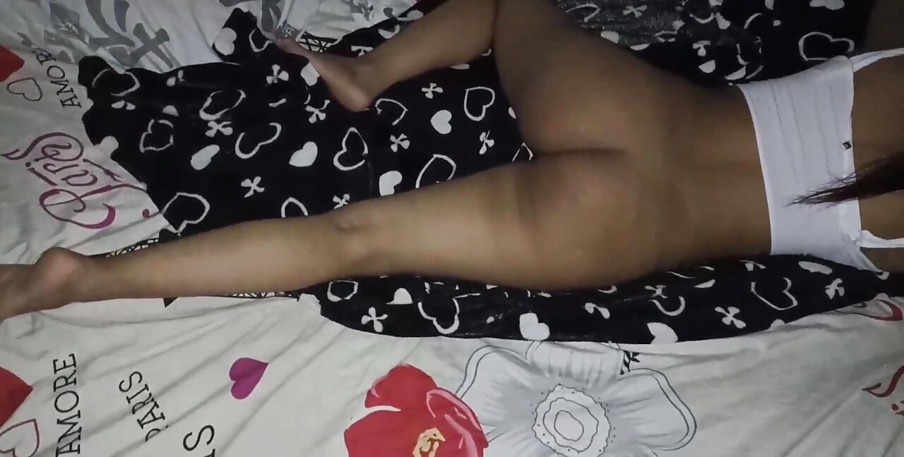 Bu hayranlar yorumlarda en çok beğenen yorumu göndererek beni sikme ödülünü kazandı ona sürpriz bir hediye gönderdim