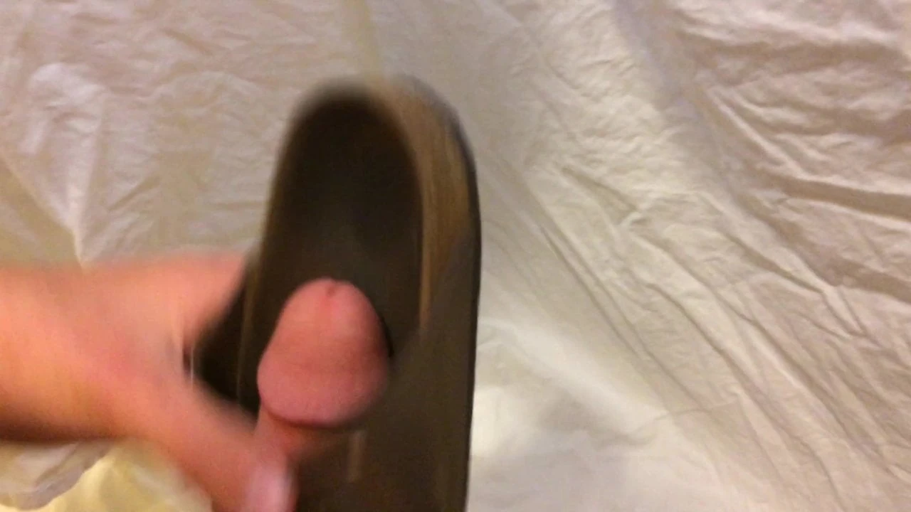 Ejaculare pe birkenstock
