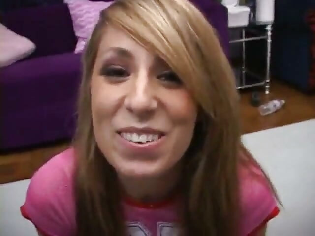 18-year-old Alyssa joins the world of Handjob Sluts