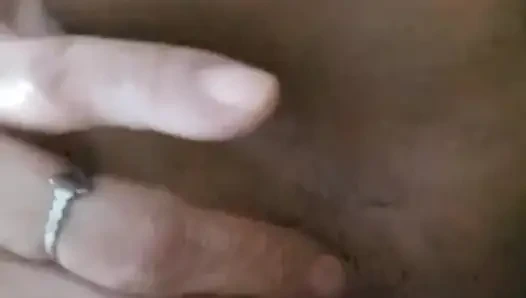 Я проснулся сегодня утром и плохо принимать ванну, сначала я представлял себе свое хобби как Ge Blk хуй. Я хочу сделать оргазм.