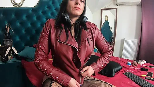 Kırmızı deri baştan çıkarma - dans, fetiş oyunu ve futa oyuncak azdırma 322