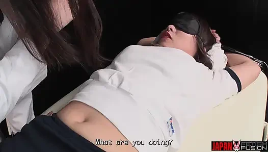 [de] Belly auf der Besessenheit in der kranken Ärztin Mirei Kyono leckt und neckt gefesselt Aina Nagase