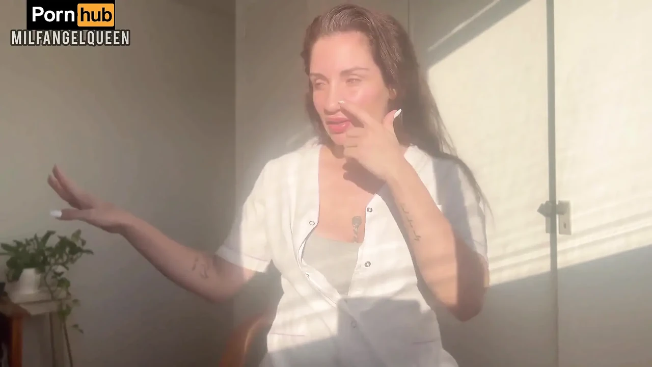 MILF Doctor Let You Play with Her Ass to Heal Your Dick