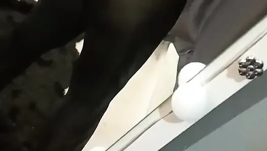 Külot ve çoraplı fantezi gösterisi