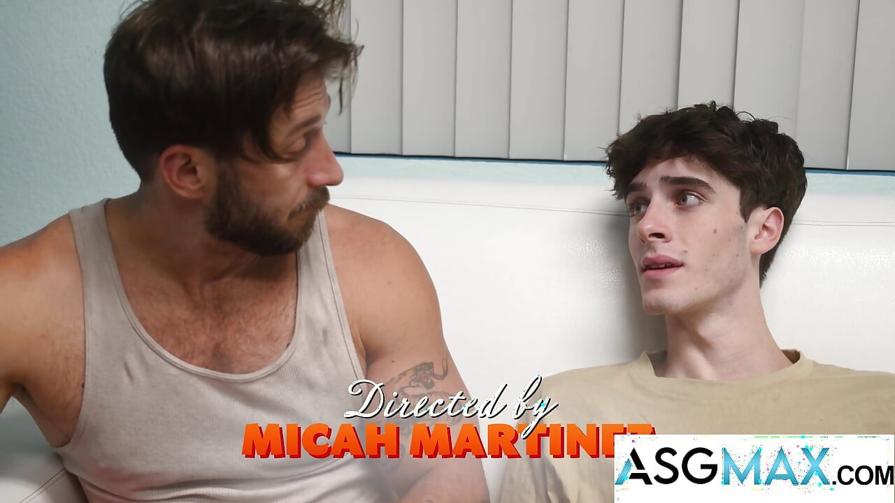 FAMILY CREEP - StepSon Max Mabry Catches Stepdad Nicholas Ryder Sauna Cock