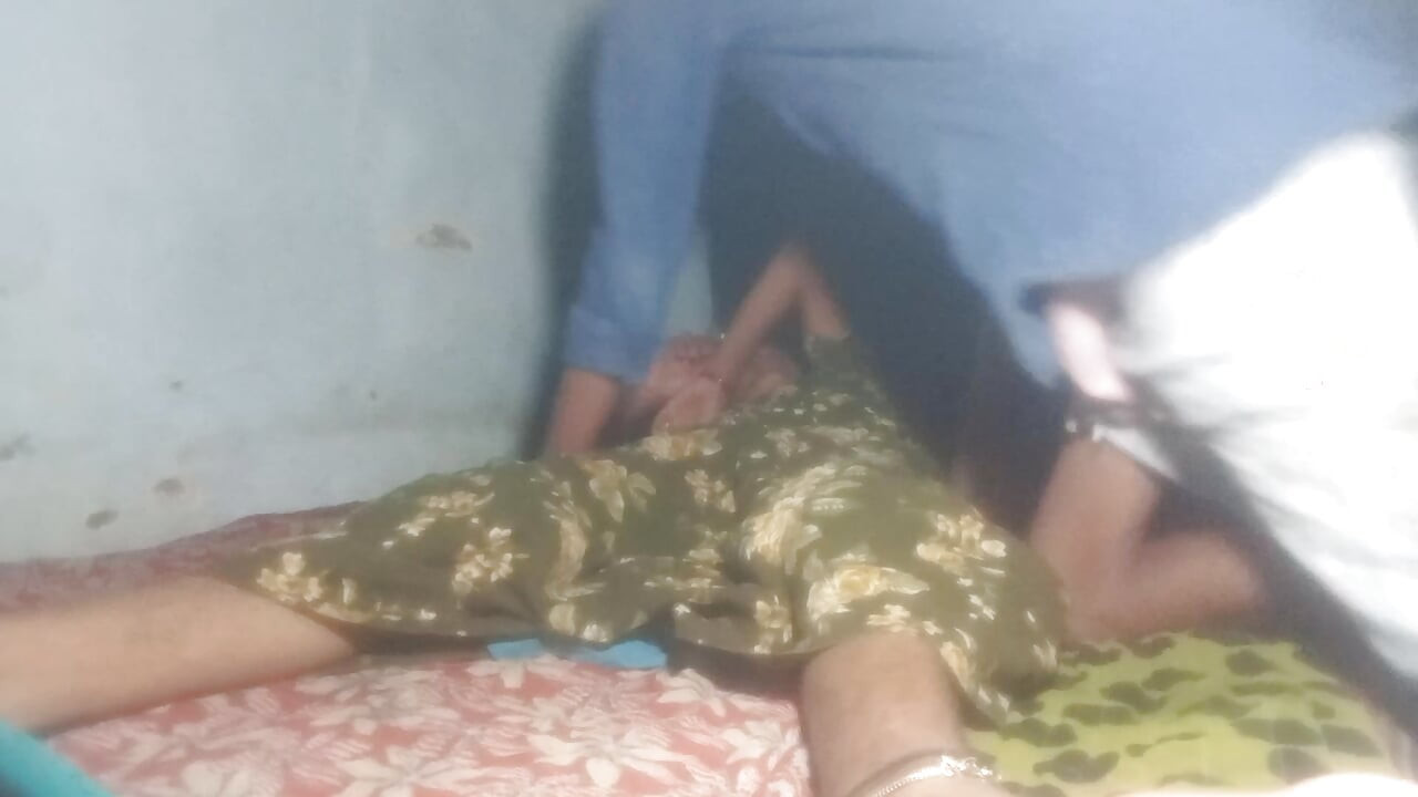 First time sex with Indian bhabhi
