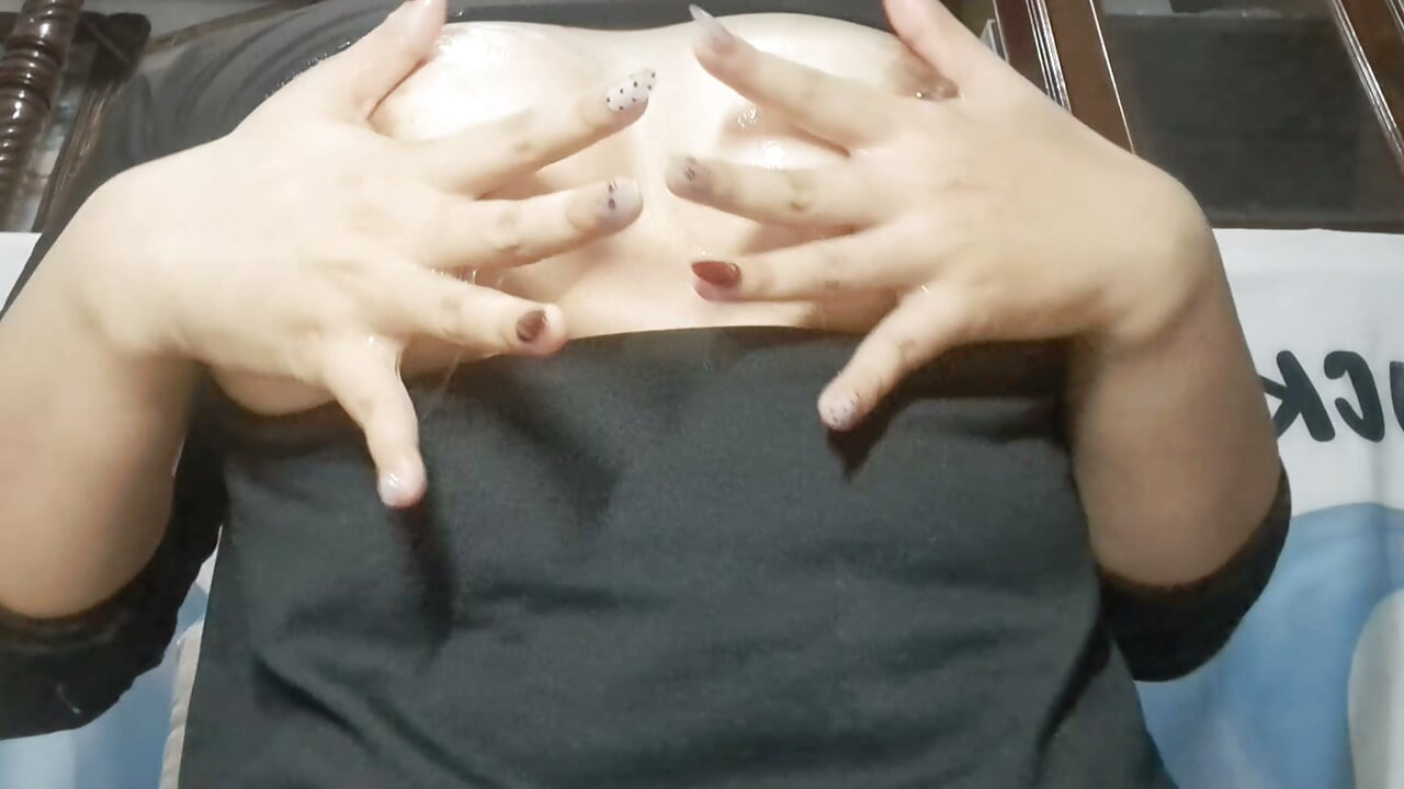 Wanna Fuck My Beautiful Cleavage?