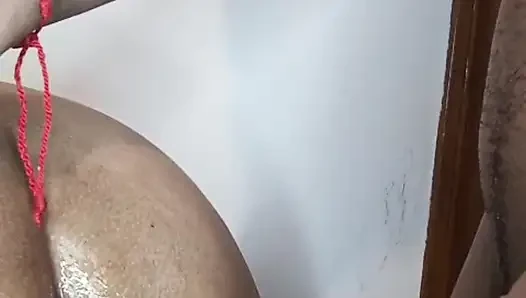 Breaking this delicious ass to my neighbor