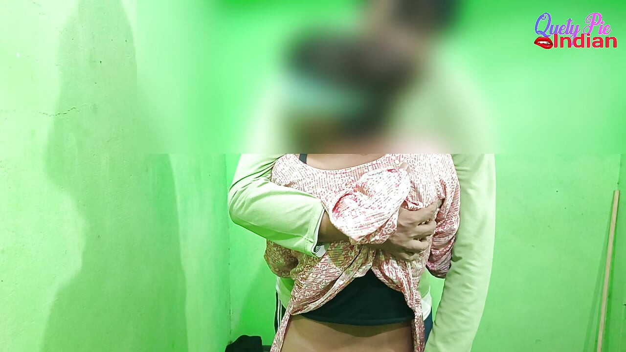 นักเรียน 18 ปีของจริง Desi Virgin Teen สาวอินเดียนมและหีครั้งแรกรักการเย็ดตูดแบบฮาร์ดคอร์ โรงเรียนแฟนสาว