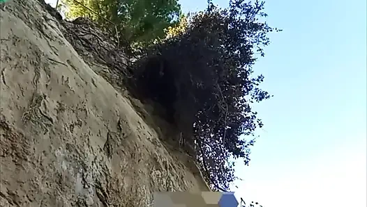 Görülme riski altında plajda seks