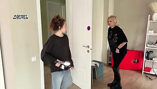 Hinter den Kulissen: Sehen Sie, wie der Film mit Sasha Page gedreht wurde – es ist einfach großartig geworden!