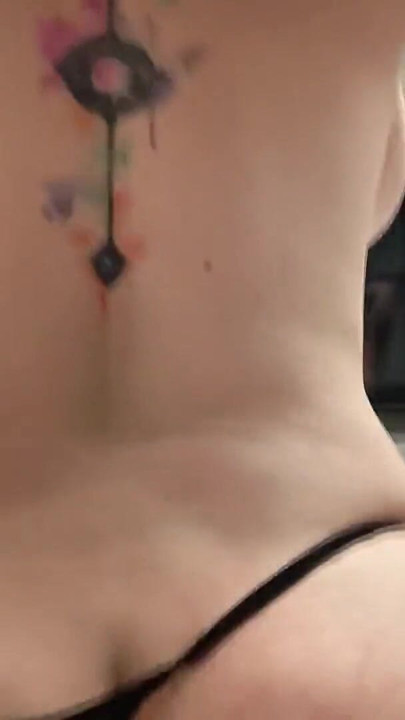 He came to fuck my pussy but I couldn't resist and gave my ass too | Clip 1