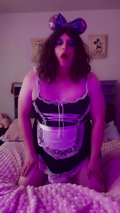 Damn! Shelby is a Desperate, Horny Sissy Maid!