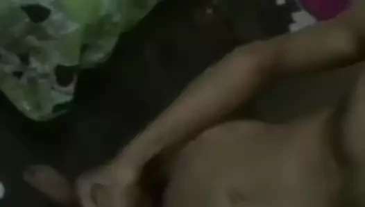 Paja20 kevin se masturbandoce solo su casa solo una buena