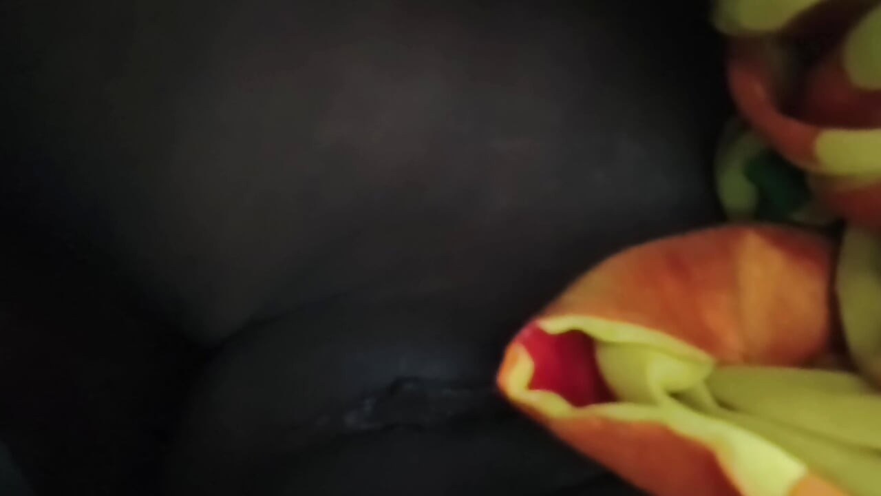 Father-in-law and daughter-in-law closeness dusky sex video father-in-law's oil massage in the room for dirty talk