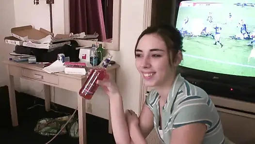 BtS mit schätzchen auf dem bett