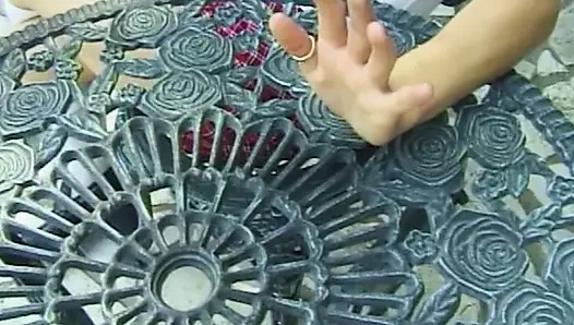 Lesbische Pool-Verführung