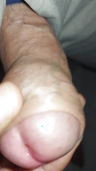 Girlfriend gives me fantastic handjob