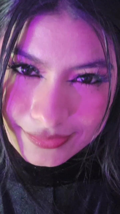 A happy Friday my precious ones, I'm going to be live for a while in case you want to come and accompany me, because in a few