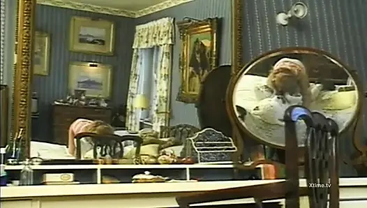 Zwei weiße und freche college-mädchen werden von einem schwarzen in ihrem zimmer geknallt!