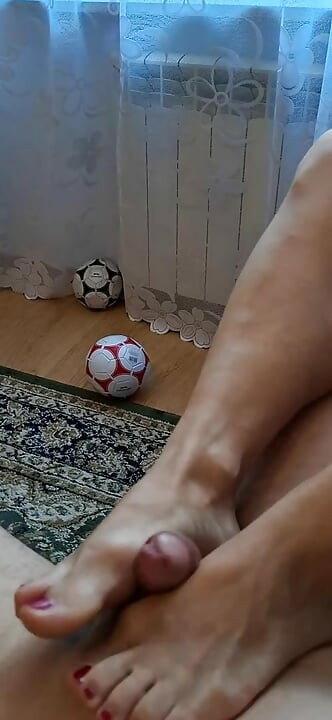 Πολωνικά MILF Footjob