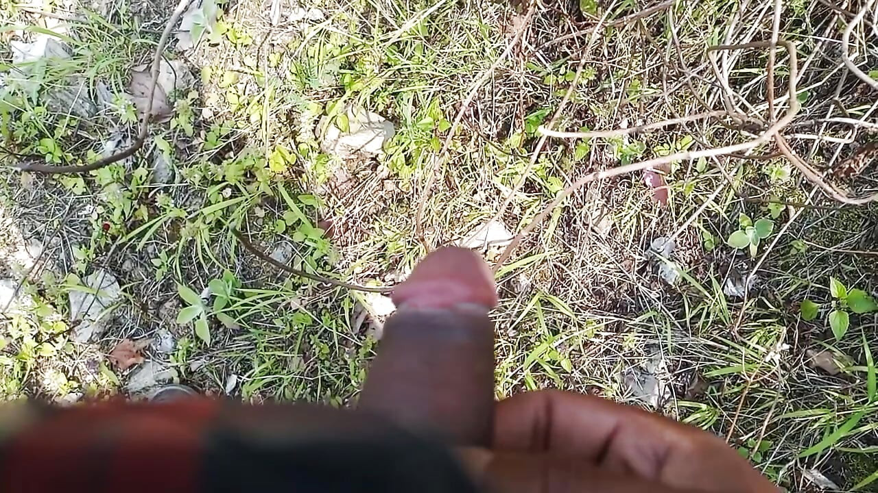 The girl shuddered and ran away from my thick penis and it was fun