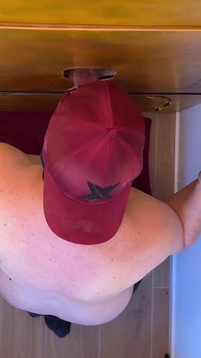 Tại gloryhole vàng, con cặc dâm đãng địt mạnh vào lồn miệng ướt át của tôi | Đoạn 2