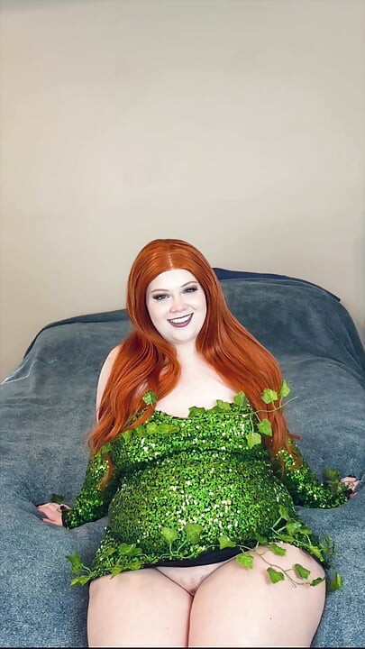 Become Poison Ivys Sex Slave