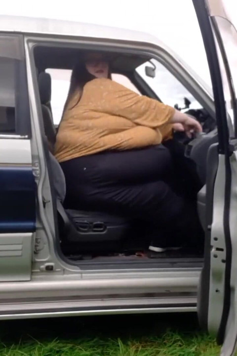 Ssbbw büyük kız büyük araba sorunları