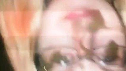 Cum üzerinde gözlük