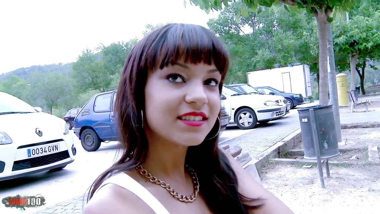 Sasha Jones : la sublime jeune métisse Sasha Jones dans mon lit, pour une bonne baise avec squirt