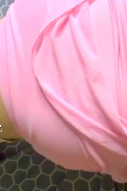 Ο σέξι φίλος μου με γαμάει στον κώλο με μεγάλο πούτσο να γαμιέται δυνατά