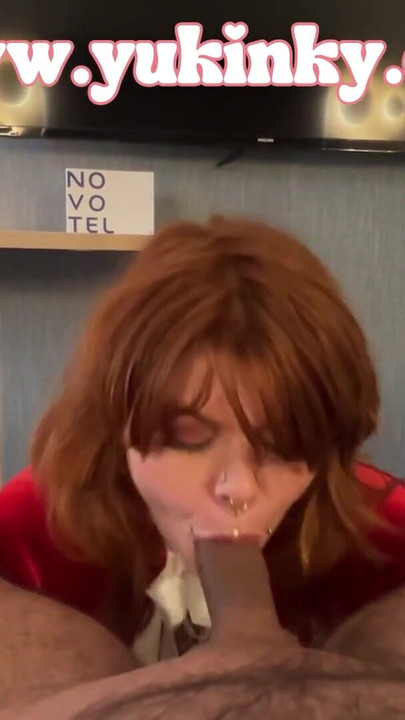 Ο θαυμαστής μου στο onlyfans υποτάσσεται και γίνεται το χριστουγεννιάτικο παιχνίδι μου - Ερασιτεχνικό Γαλλοβελγίδα κοκκινομάλλα τριχωτή bdsm παιχνίδι που πειράζει ανθρώπους... | Κλιπ 2