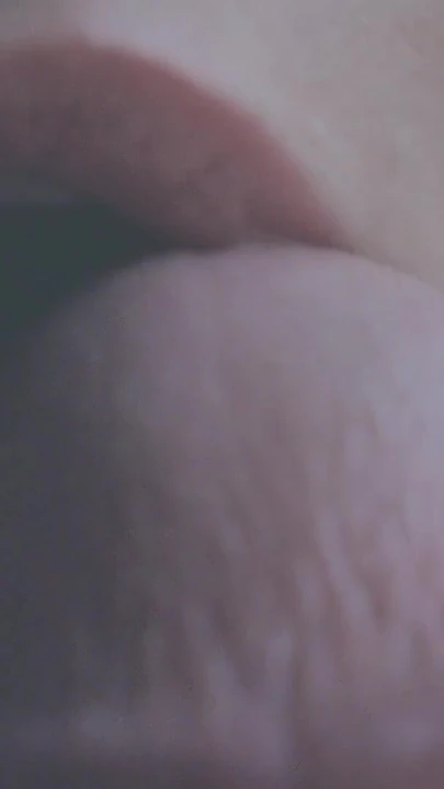 Sensual close-up blowjob from amateur girlfriend | Clip 1