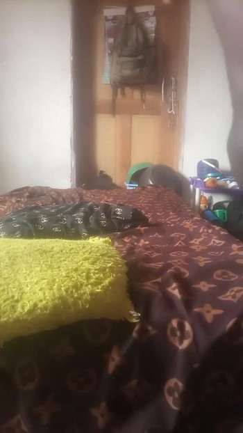 Mengongkek awek bertetek besar pada hari Ahad | Klip 1