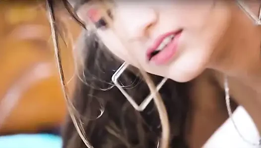 Seksi yoja öğretmen ....