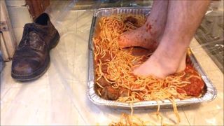 Spaghetti-Füße