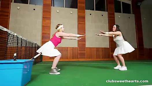 Wimbledon membuatku melakukannya! Bagian 1 fom 3 oleh ClubSweethearts