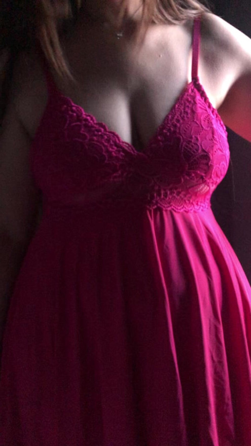 Arab Egyptian wife Nano Egypt Home and can’t wait to get it on