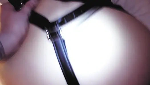 Eva latex si majikan hot lagi asik nyepong kontol besar dan ngentot memek beceknya - pov