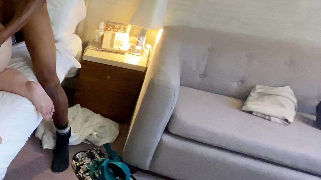 married Curvy Milf Anne Marie seducing masseur! My married client demanded BBC no condom
